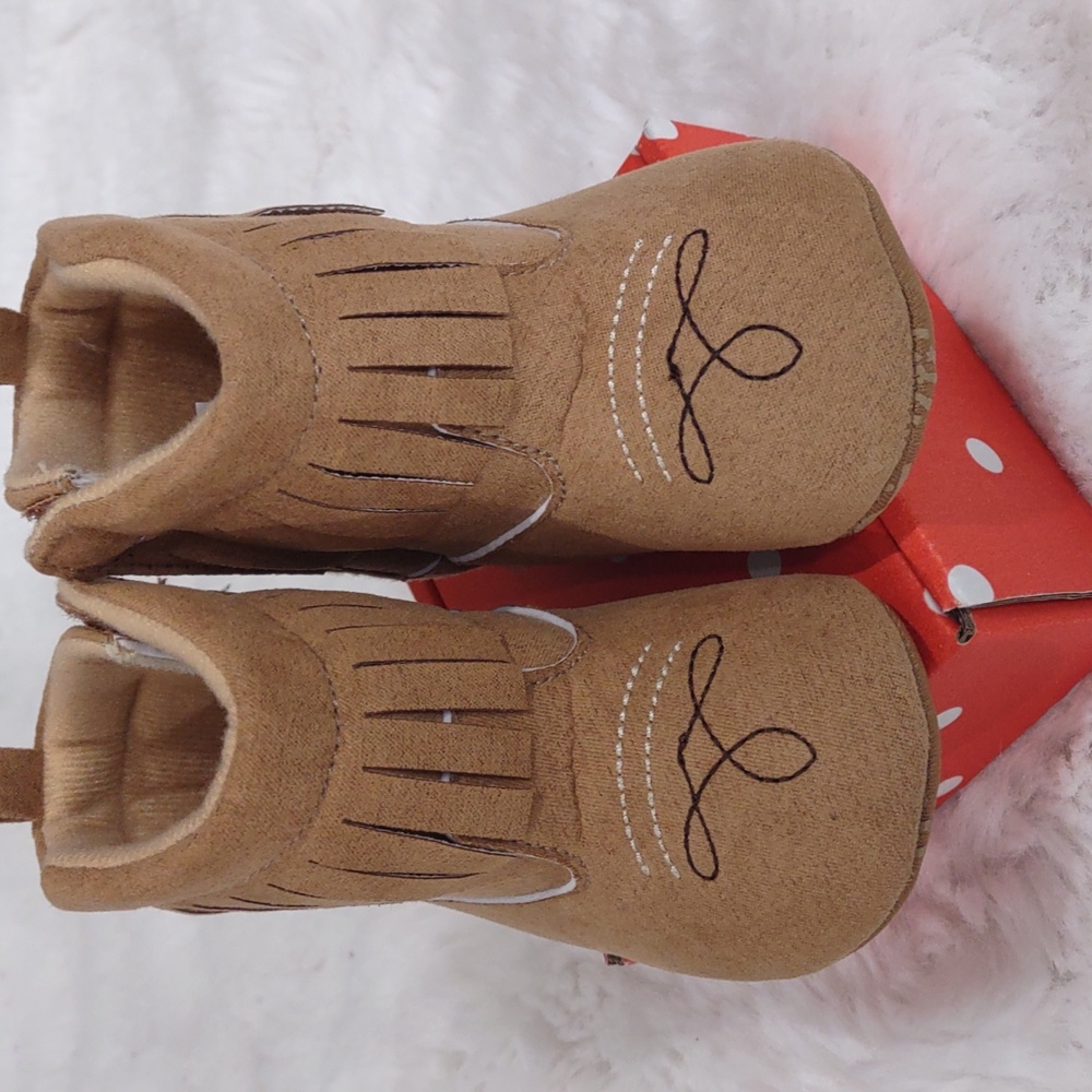 LITTLE ME BOOT. - Picture 4 of 13